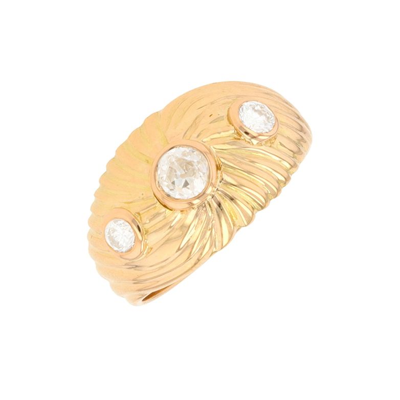 Acheter Bague vintage diamants 0.37 carat or jaune 5.04g Comme neuf - 1300,00 € Bague vintage diamants 0.37 carat or jaune 5.04g Comme neuf - reconditionné disponible sur Gemme Les Bijoux